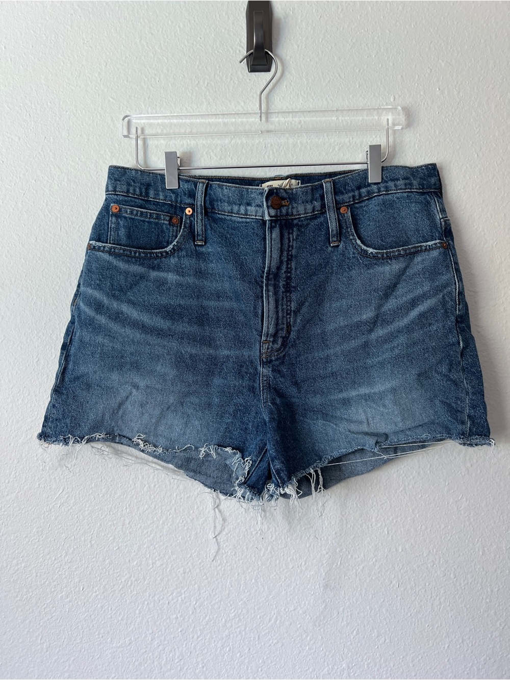 Madewell The Perfect Jean Short in Bartow Wash TENCEL Denim - Picture 4 of 5